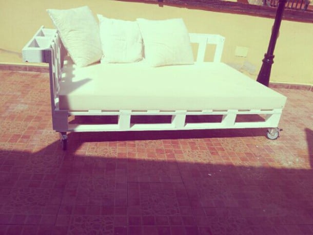 564637_265365633571876_818322320_n