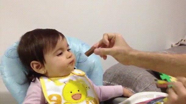 easy_way_to_feed_a_reluctant_baby_540s