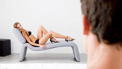 Ils ont déjà fantasmé sur des femmes proches de leur petite-amie