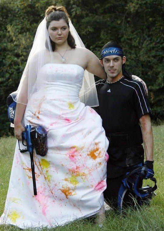 Les 25 pires robes de mariées du monde...