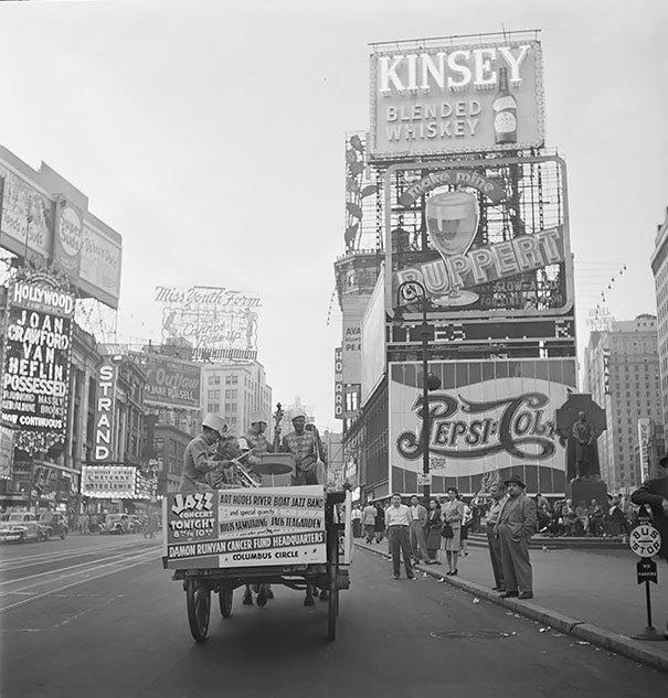 Time Square juste après la Seconde guerre mondiale, 1957