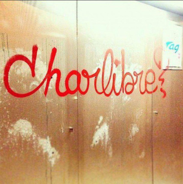 street-art-charlie-hebdo-hommage-12grenoble-L