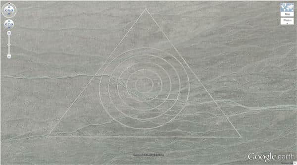Un motif étrange dans le sable (37,629562, -116,849556) Nevada, Etats-Unis