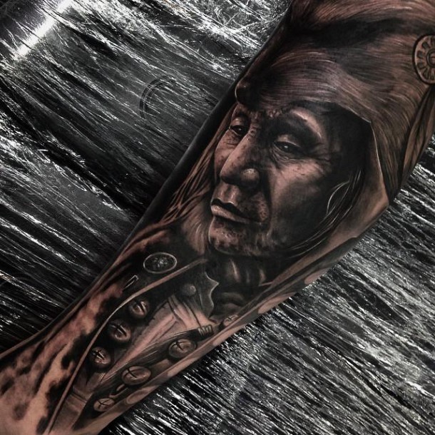 drew_apicture_tattoo_01