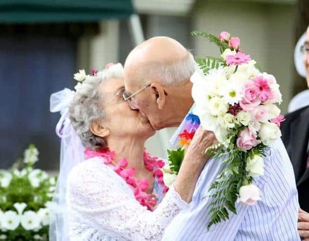 elderly-couple-wedding-photography-26__605