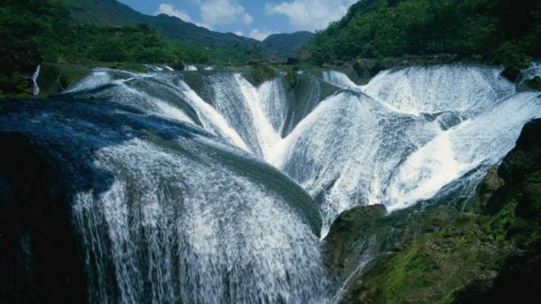 The-Pearl-Waterfall-1024x576-1024x576