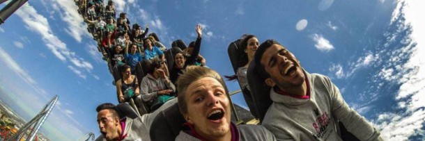 i_selfie-stick-rollercoaster