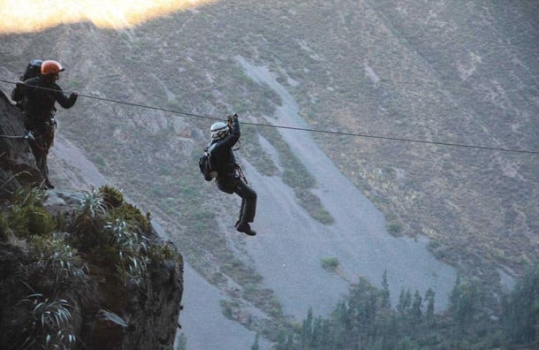 scary-see-through-suspended-pod-hotel-peru-sacred-valley-3