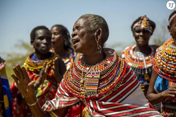 323140-des-habitantes-d-umoja-vetues-de-990x0-1