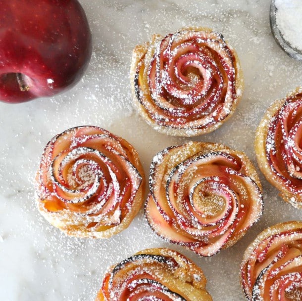 Beautiful-Rose-Shaped-Dessert-Made-With-Delicious-Apple-Slices-Wrapped-In-Crispy-Puff-Pastry__880