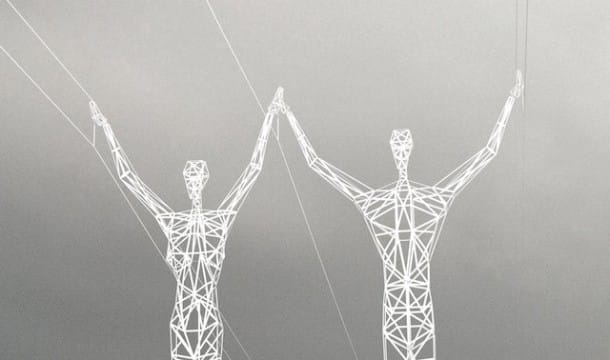 pylone-electrique-islande-architecte-esthetique-homme2