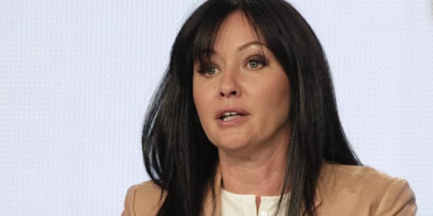 Actress Shannen Doherty takes part in a panel discussion for the new reality show "Shannen Says" at AMC's TCA Winter Press Tour in Pasadena, California January 14, 2012. REUTERS/Jonathan Alcorn (UNITED STATES - Tags: ENTERTAINMENT) - RTR2WASP