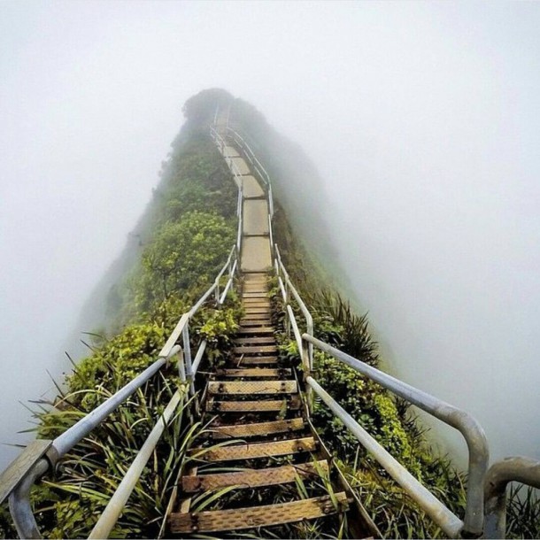 The once popular ’Stairway to Heaven’, Oahu, Hawaii