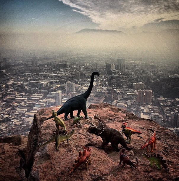 travel-photography-dinosaur-toys-dinodinaseries-jorge-saenz-1722
