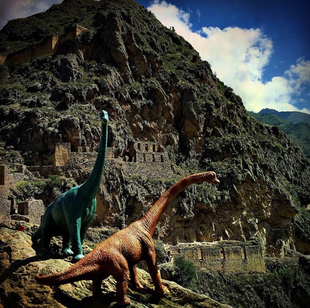 travel-photography-dinosaur-toys-dinodinaseries-jorge-saenz-1752