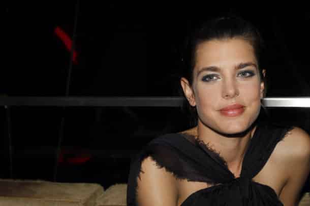 CHARLOTTE CASIRAGHI - DINER EN L'HONNEUR DE KARL LAGERFELD A L'OCCASION DE LA FIAC, AU VIP ROOM, A PARIS, LE 19 OCTOBRE 2011. Reporters / Bpresse