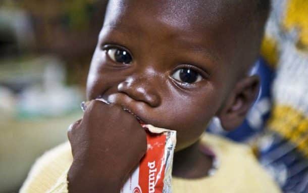 plumpy-nut-malnutrition-enfants-afrique-04