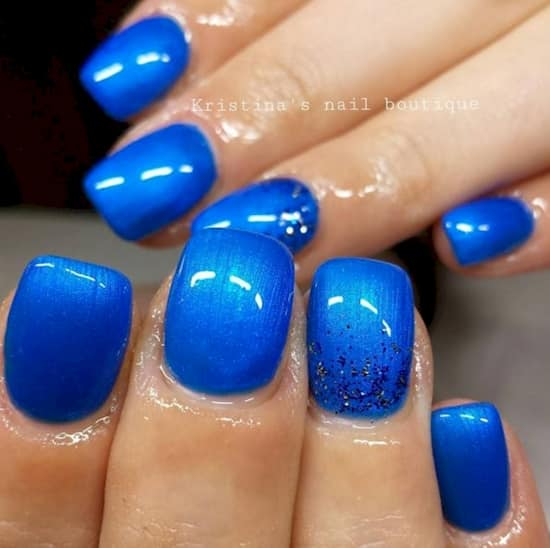 vernis bleu
