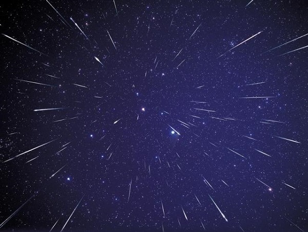 Pluie d'étoiles filantes des Ursides