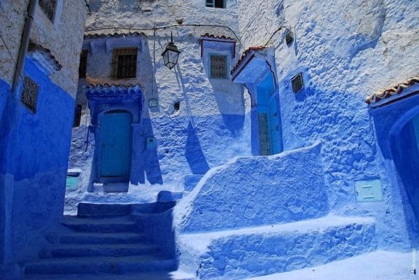 Chefchaouen : village peint en bleu au Maroc