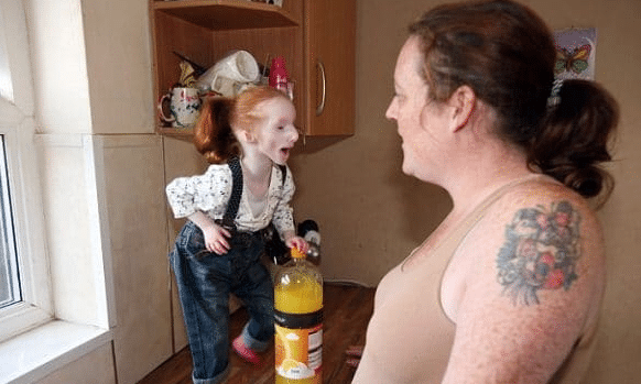 Elle Donne Naissance A La Plus Petite Fille Au Monde Decouvrez Ce Qu Elle Est Devenue A L Age De 5 Ans Video