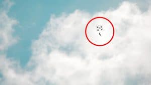 il saute depuis un drone
