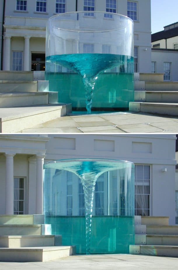 fontaine insolite