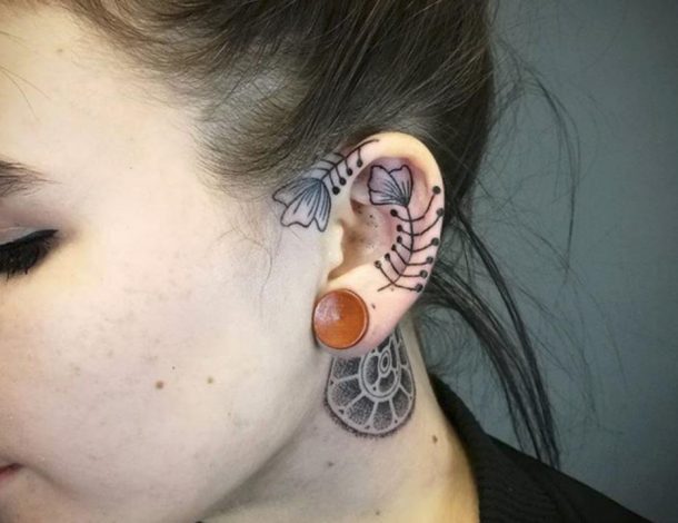 tatouage à l'helix