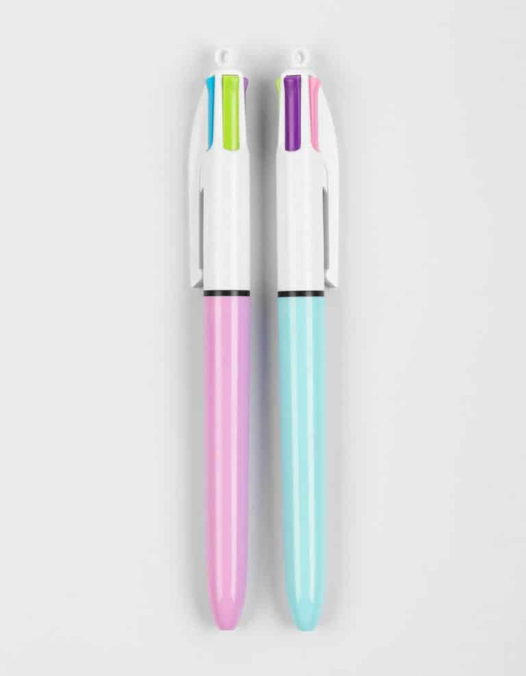 Lot De 4 Stylos 4 Couleurs (0,7 Mm) - Noir, Rouge, Vert, Bleu - Stylo Bille Rétractable Pratique Pour Bureau, école, Cadeau