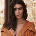 kim kardashian nue arbre