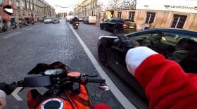 pere noel course poursuite