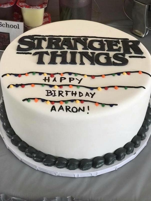 gateau stranger things