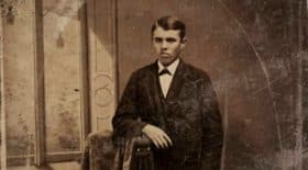 photo de Jesse James jeune vaut des millions