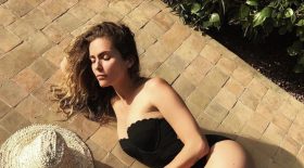 clara morgan maillot de bain sexy