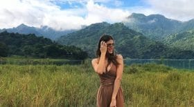 iris mittenaere sexy en maillot de bain, Kev Adams apprécie !