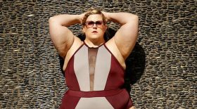 mannequin grande taille obèse en colère isntagram