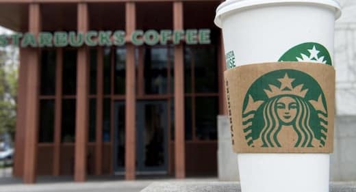 accusé de racisme, Starbucks prend une décision radicale et derme ses cafés américains