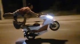 acrobaties scooter danger