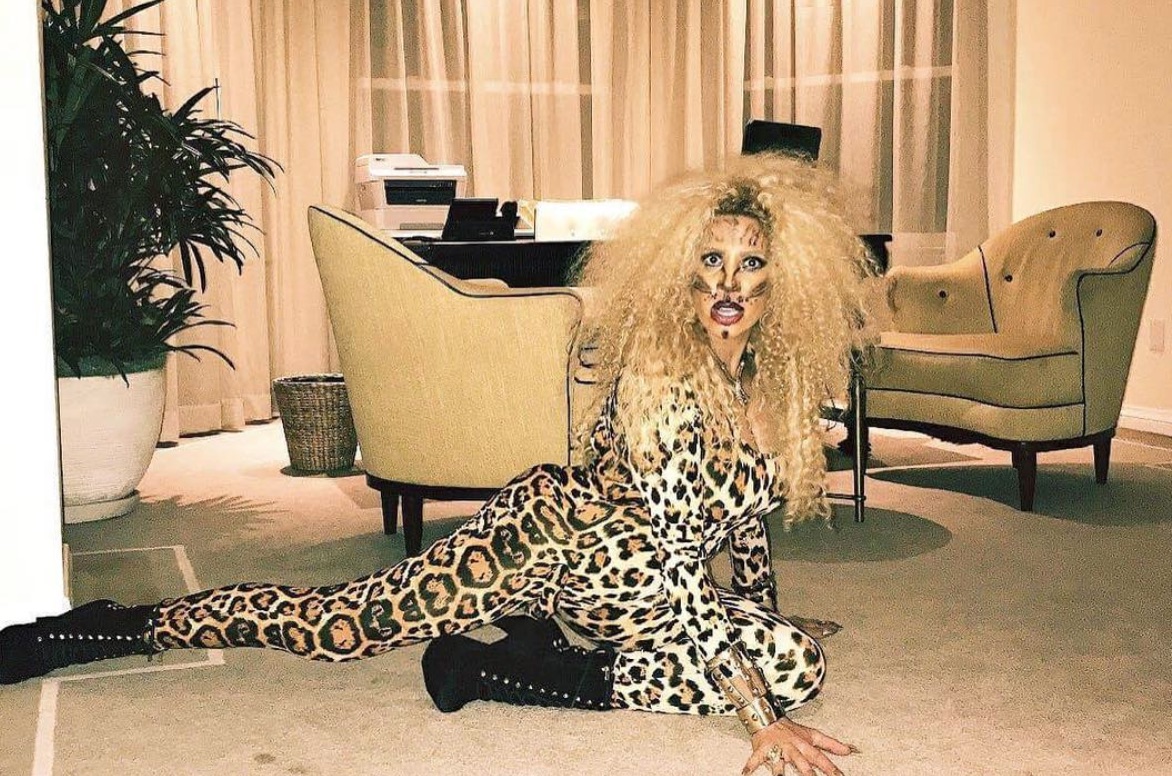 Afida Turner Virée Du Tapis Rouge – FTWJBS