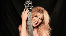 Kylie Minogue nue