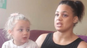 maman, enfants, parents, acte ignoble, sang, jambes en sang, toilettes, Mcdonald's