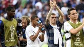 Des joueurs de l'équipe de France entendus dans une affaire de proxénétisme
