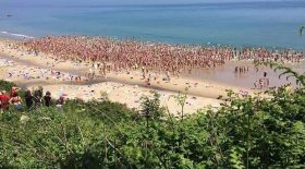 femmes nues record plongent mer