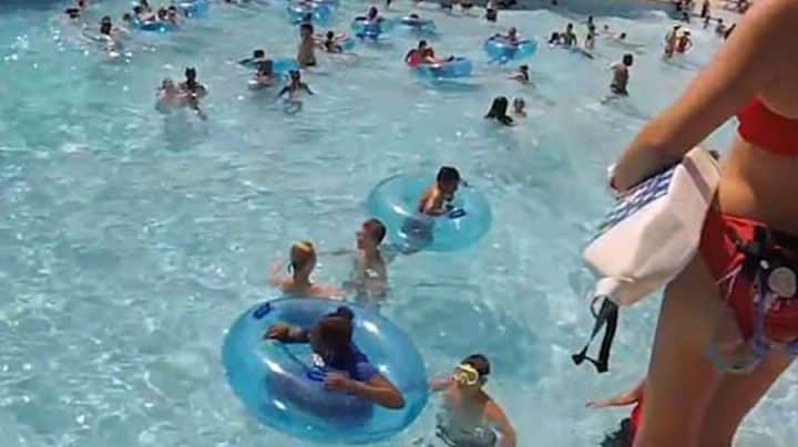 maitre-nageuse sauve enfant noyade
