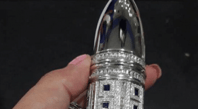 vibromasseur, diamants, insolite, cher, sexe, plaisir, bijou, bijoutier