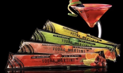 nos apéros seront parfaits cet été avec ces bâtonnets glacés de vodka martini !