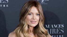 Caroline Receveur fait taire les critique sur sa maternité