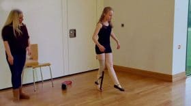 danseuse fait des pointes prothèse amputée