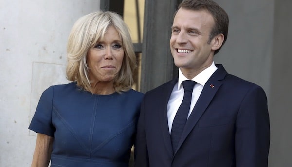 La tenue de Brigitte Macron au stade de France