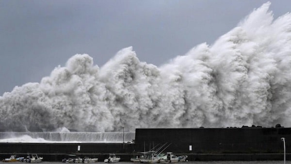 Un énorme typhon a ravagé le Japon